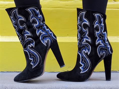 zara black and blue boots.